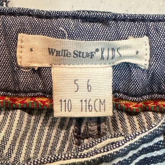 Boys shorts size 5/6 - Picture 3 of 4